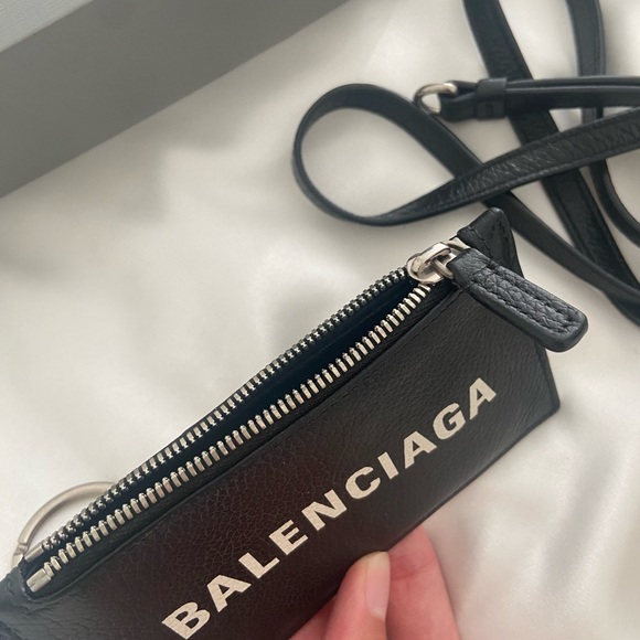 BALENCIAGA CASH LONG COIN AND CARD HOLDER IN BLACK - Picture 2 of 5